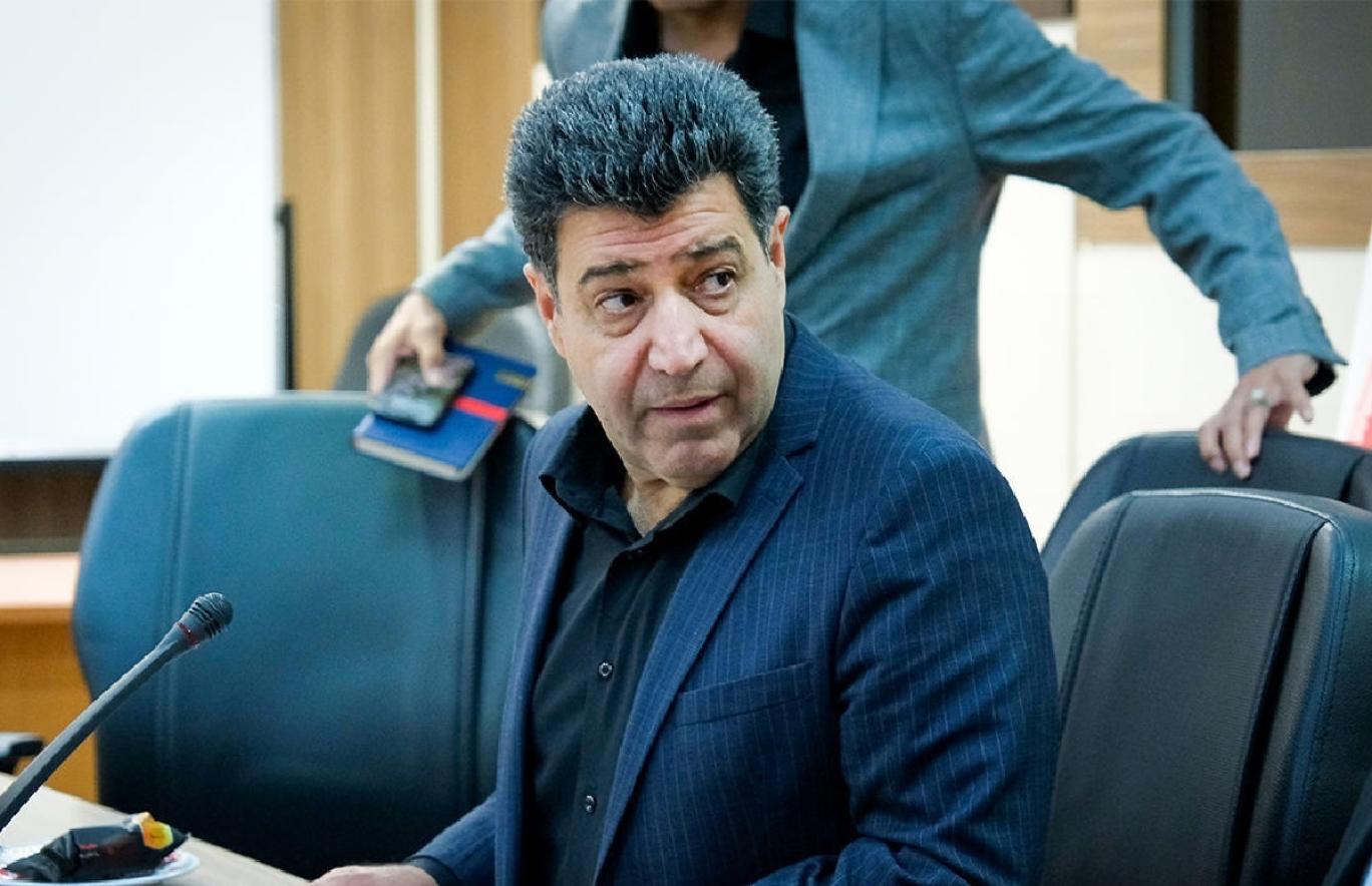 محاكمة رئيس الغرفة التجارية الإيرانية المعزول بتهمة "الإساءة" للخميني وخامنئي