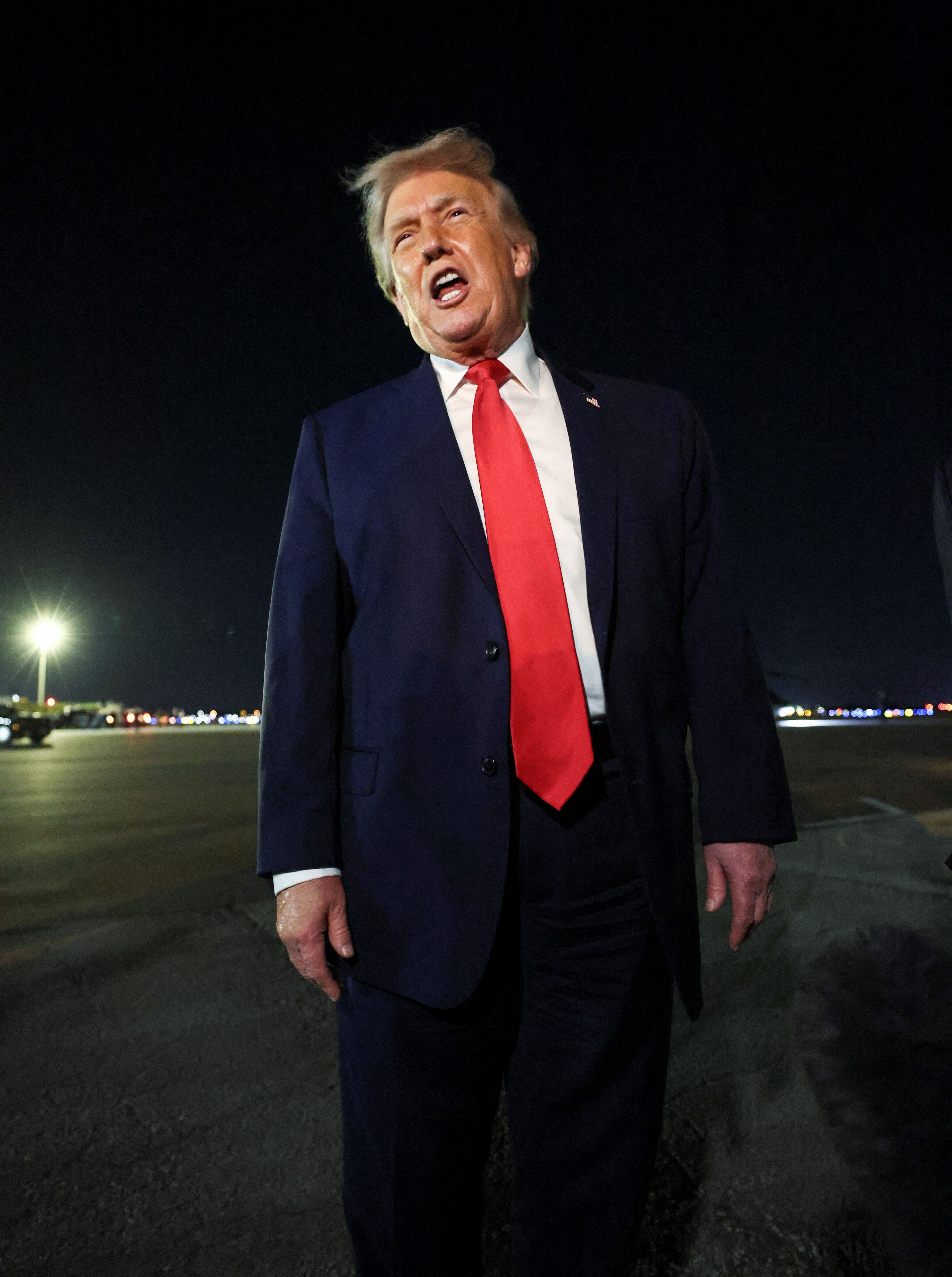 ریچارد گلدبرگ: ترامپ در حال آماده‌سازی گزینه‌های نظامی گسترده علیه جمهوری اسلامی است