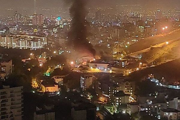 العفو الدولية: "قمع دموي" في سجن إيفين الإيراني.. وسجين: "لو نسيتمونا فسيتم سلخنا"