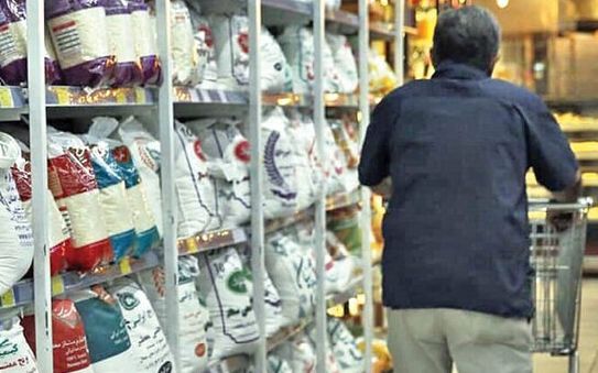 روزنامه همشهری: قیمت برنج ایرانی به هر کیلوگرم بیش از ۱۰۰ هزار تومان رسیده است