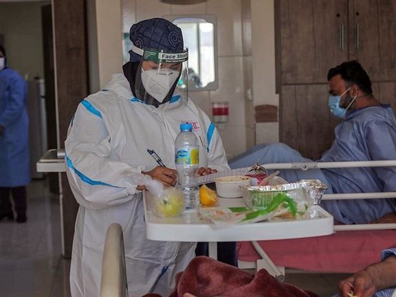 روزنامه اعتماد از احتمال حذف غذای گرم بیماران در بسیاری از مراکز درمانی خبر داد