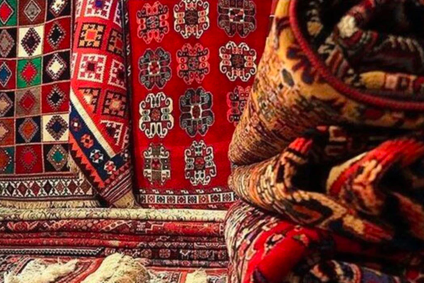 انخفاض صادرات السجاد الإيراني بأكثر من 10 أضعاف خلال السنوات السبع الماضية