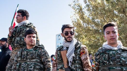 نماینده سابق مجلس: راه باز است، آنها که عاشق جنگاند سریع به لبنان اعزام شوند