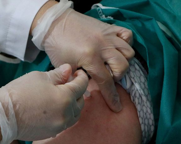 رییس بیمارستان مدرس تهران به علت تخلف در توزیع واکسن کرونا برکنار شد