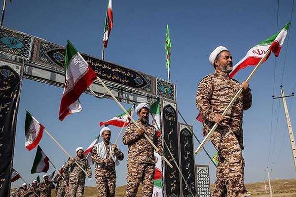 في انتظار المعركة النهائية.. هل الحرب الخيار الوحيد لبقاء النظام الإيراني؟