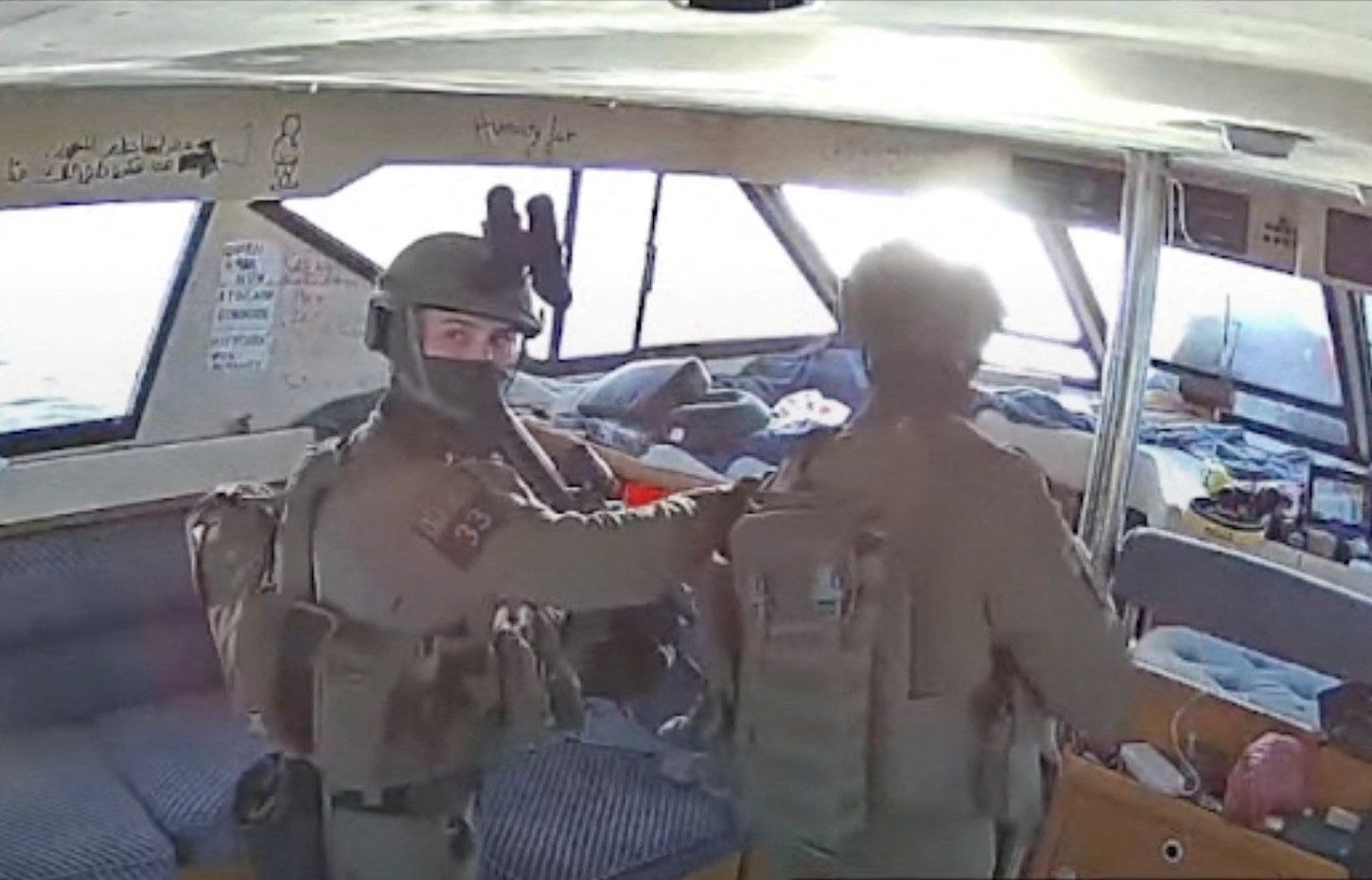 ارتش اسرائیل مسیر حرکت ناوگان کمک‌رسانی به غزه را مسدود و سرنشینان آن را بازداشت کرد