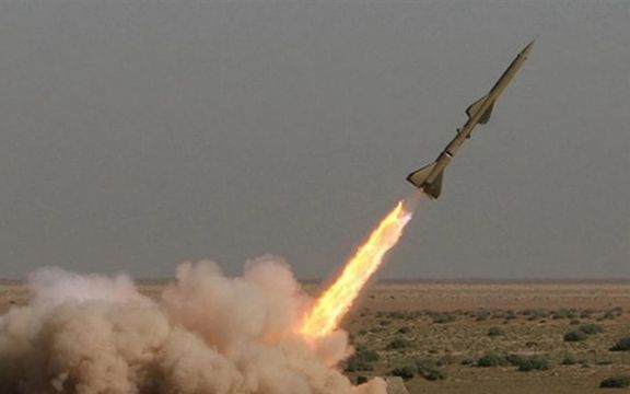 تسنیم: حوثیها فنآوری موشکهای بالستیک ضد کشتی سپاه پاسداران را در اختیار دارند