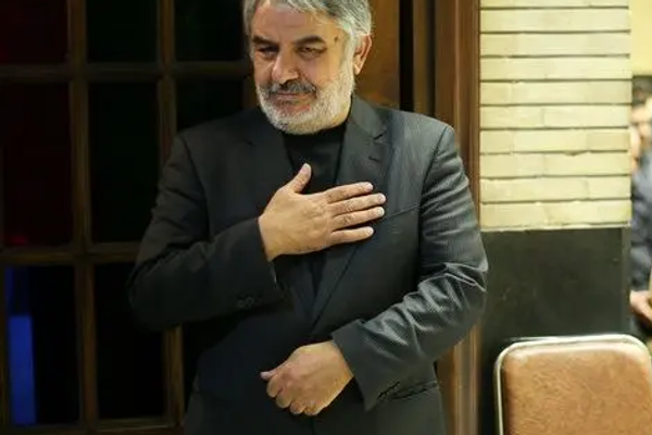 فعال اصلاحطلب: اگر سفارت آمریکا را اشغال نمیکردیم ممکن بود جمهوری اسلامی از دست برود