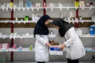 Iran drug shortages hit 800 medicines as costs could triple