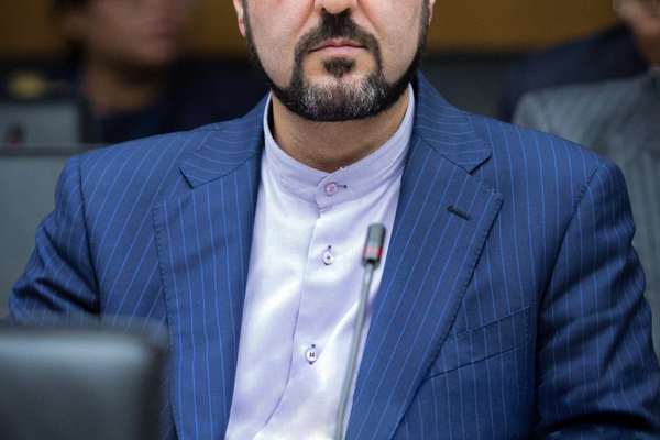 مساعد وزير الخارجية الإيراني: مضيق هرمز لا يزال مغلقًا ولا نتعجل فتحه