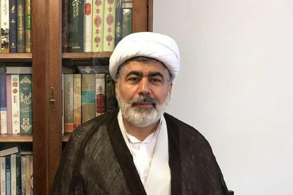 "إكسبريسن": اعتقال رئيس مركز "إمام علي" الإيراني وترحيله من السويد قريبا