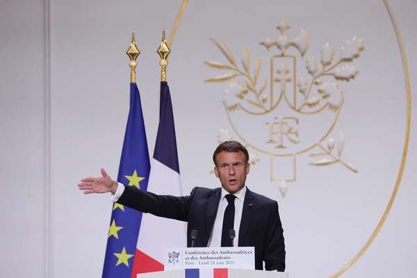 French President Praises Iranian Women For Their Fight Against Oppression