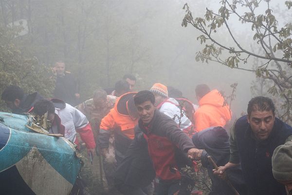 استبعدت وجود تخريب..القوات المسلحة الإيرانية: الأحوال الجوية السيئة وراء تحطم مروحية رئيسي