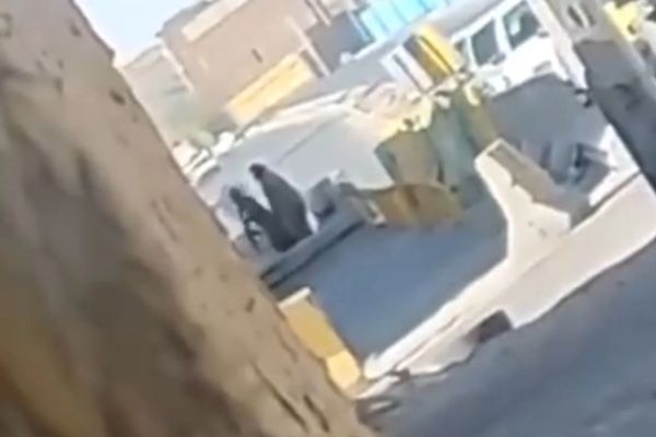 هجوم مسلح على مركز شرطة في زاهدان إيران ومقتل اثنين على الأقل