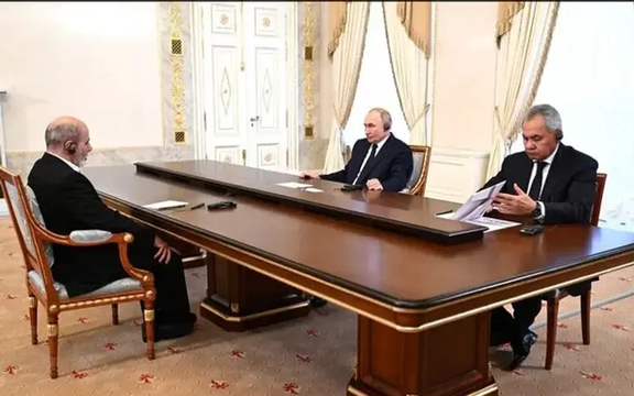 میزبانی پوتین از دبیر شورای عالی امنیت ملی همزمان با تحریمهای جدید غرب علیه تهران