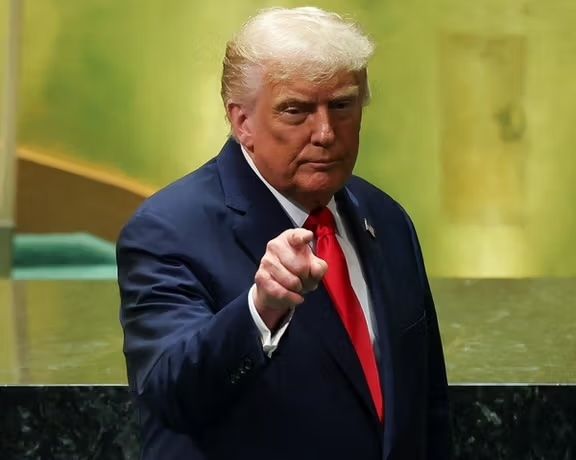 ترامپ: یا با ایران به توافق می‌رسیم یا اقدام «بسیار سختی» در پیش خواهد بود 