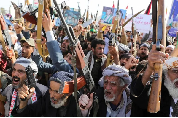 الهجوم على الحوثيين.. الحرب الثالثة بالوكالة بين إسرائيل وإيران