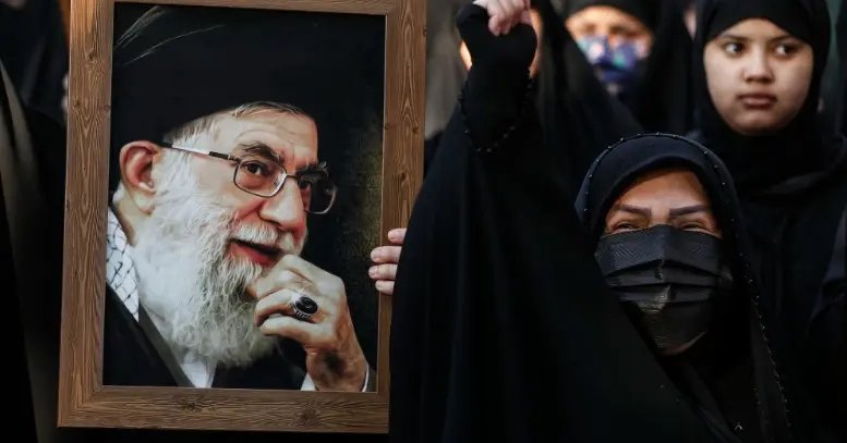 النيابة الإيرانية: إحالة لائحة الاتهام في قضية مقتل علي خامنئي و4 من أفراد عائلته للمحكمة النيابة الإيرانية: إحالة لائحة الاتهام في قضية مقتل علي خامنئي و4 من أفراد عائلته للمحكمة