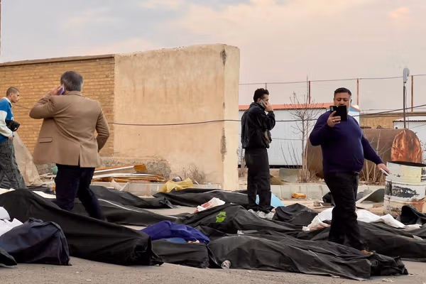 گاردین از دفن دستهجمعی اجساد معترضان در ایران خبر داد