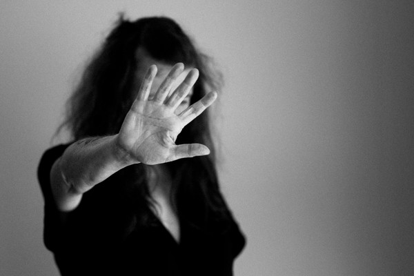 فضيحة في لرستان بإيران..نشر صور شخصية لنساء على"تلغرام" وابتزاز الضحايا مقابل عملات رقمية