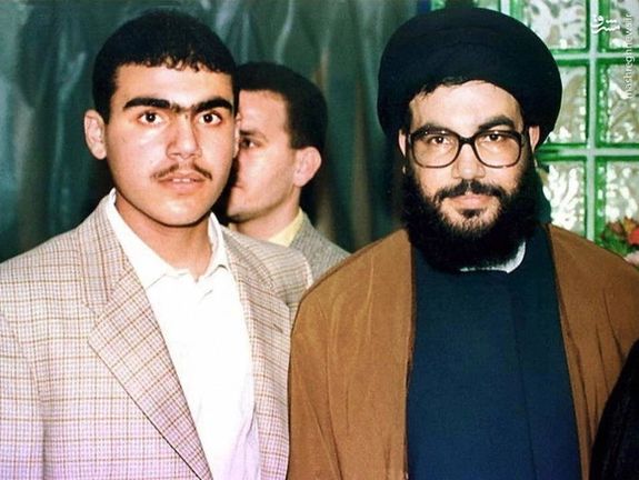 نصرالله به همراه پسرش «هادی»، او مهرماه سال ۱۳۷۵ در درگیری با اسرائیل، وقتی ۱۸ ساله بود، کشته شد