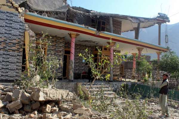 طالبان: ۹ کودک در حملات هوایی پاکستان به افغانستان کشته شدند