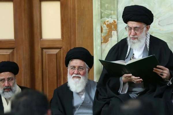 Firebrand Iran Cleric Calls For ‘Summary Trials’ Of Journalists