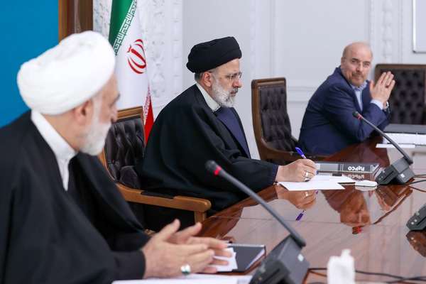As Iran Politicians Grapple With Crises, People Want Change