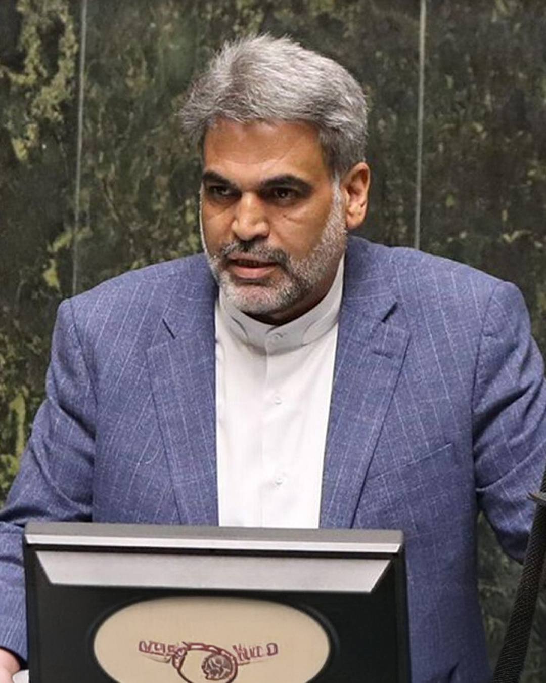 برلماني إيراني: الانتقام بدأ وسنجعل ترامب يموت معذبًا