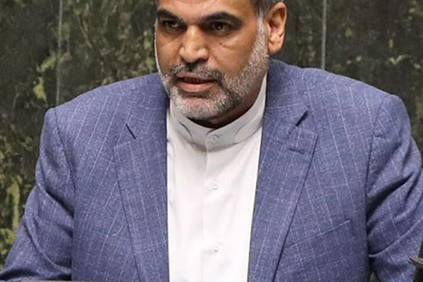 برلماني إيراني: الانتقام بدأ وسنجعل ترامب يموت معذبًا