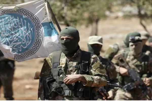 عودة المعارضة السورية.. وقوات الأسد والميليشيات الإيرانية تتكبدان خسائر فادحة