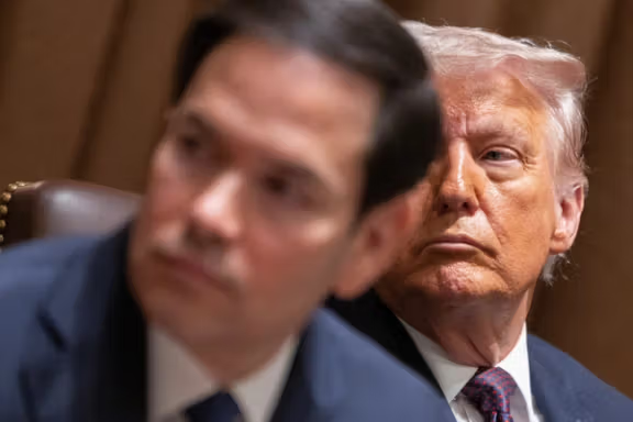 دولت ترامپ با تمرکز بر تقویت نقش‌های مرتبط با مهاجرت ۵۰ هزار کارمند فدرال جدید جذب کرد