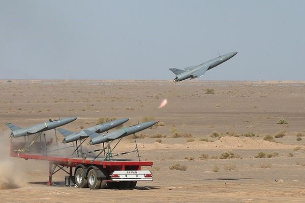 "ذا هيل": العقوبات لا تكفي لوقف التعاون التسليحي بين إيران وروسيا