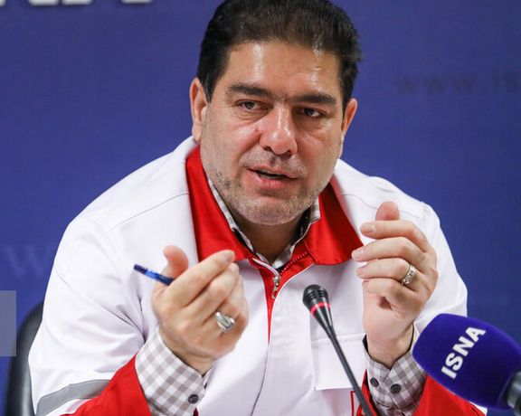 رییس جمعیت هلال احمر: میتوانیم سهشیفته واکسن بزنیم اما وزارت بهداشت پاسخ نمیدهد