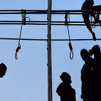 Twelve prisoners at risk of execution in Isfahan protest case, lawyer says