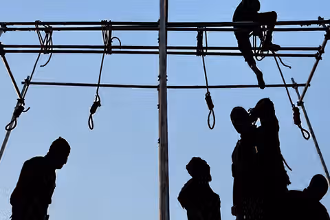 Twelve prisoners at risk of execution in Isfahan protest case, lawyer says