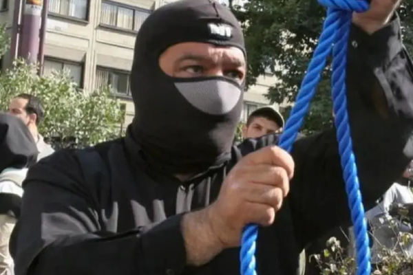منظمات حقوقية: إعدام 42 إيرانيا بينهم 22 بلوشيا في 10 أيام.. بواقع شخص كل 6 ساعات