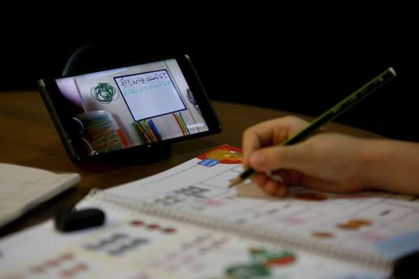 Technical failures plague Iran’s virtual schooling during wartime closures