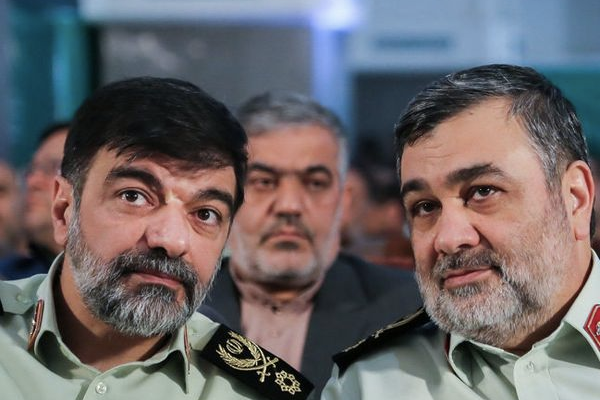 خامنئي يقيل القائد العام للشرطة الإيرانية ويعيّن متهما بالتعذيب بديلا له