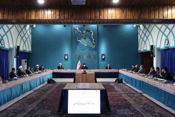 أزمة الإيجارات تدفع حكومة رئيسي إلى "خطة روحاني الفاشلة" حول "سقف الزيادة"