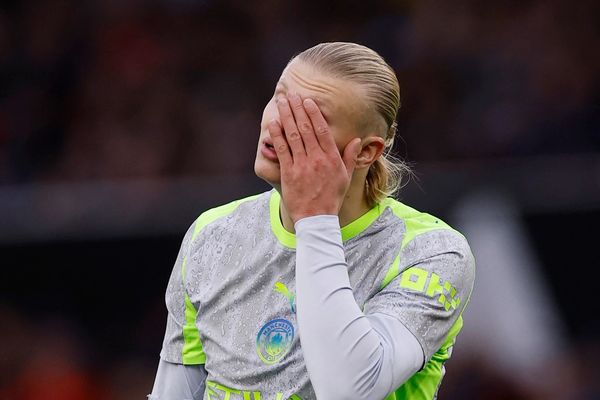 استون ویلا ۱-۰ منچسترسیتی؛ اونای امری سومین شکست سیتیزنها را در ویلاپارک رقم زد