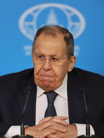 وزير الخارجية الروسي: التوتر بين إيران والولايات المتحدة على شفا الانفجار