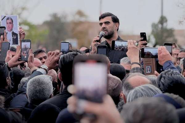 گوهر عشقی، مادر دادخواه: رژیم جنایتپیشه برادر عزادار وکیل عدالتخواه را بازداشت کرده است