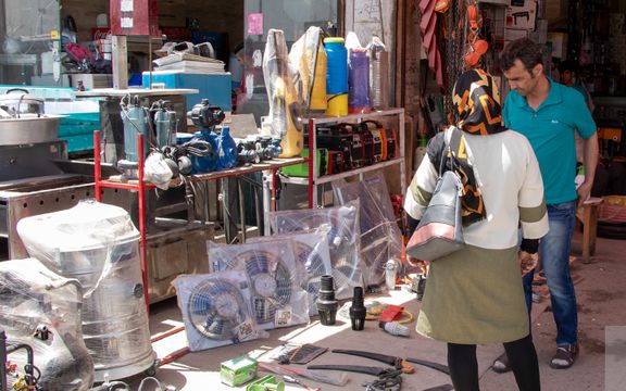 اتحادیه سمساریهای تهران: بنیه مالی مردم حتی برای خرید کالای دست دوم ضعیف شده است