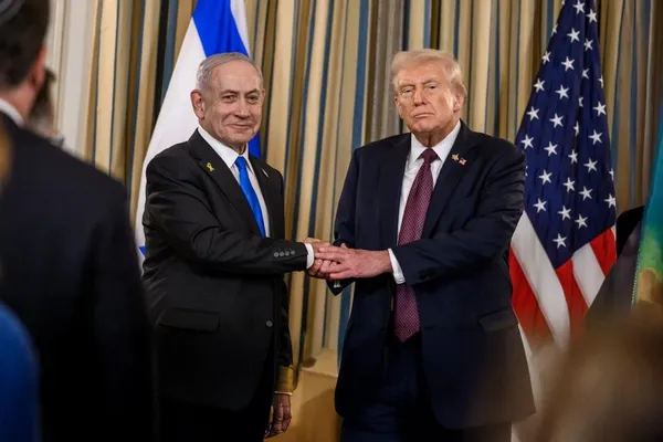 واینت: ترامپ از نتانیاهو خواسته به تدریج از درگیری به سمت دیپلماسی حرکت کند
