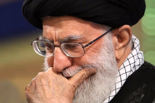 الهجمات الإسرائيلية لم تترك خيارًا للنظام الإيراني سوى المفاوضات