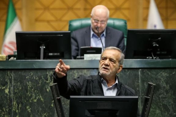 مسعود پزشکیان: قطر، عراق، ترکیه و بسیاری از کشورها دلارهای ما را نمیدهند