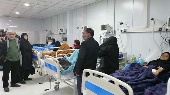 مخاوف عارمة إزاء "تسمم الطالبات".. و"حقوق الإنسان" الإيرانية تدعو المجتمع الدولي لرد حاسم