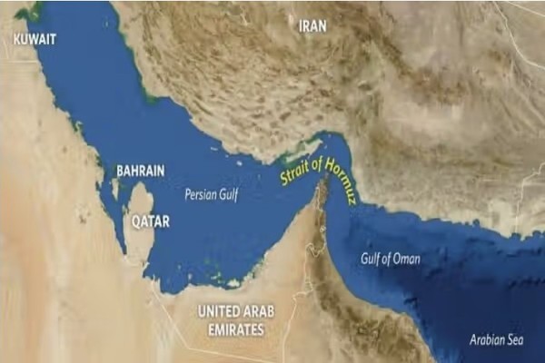 هيئة إدارة الممر المائي بإيران: مضيق هرمز لا يزال مغلقًا
