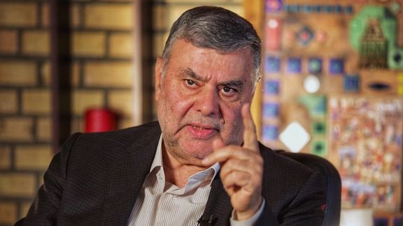 عضو مجمع تشخیص مصلحت نظام: جوانان باید در جای مناسب دادشان را بزنند